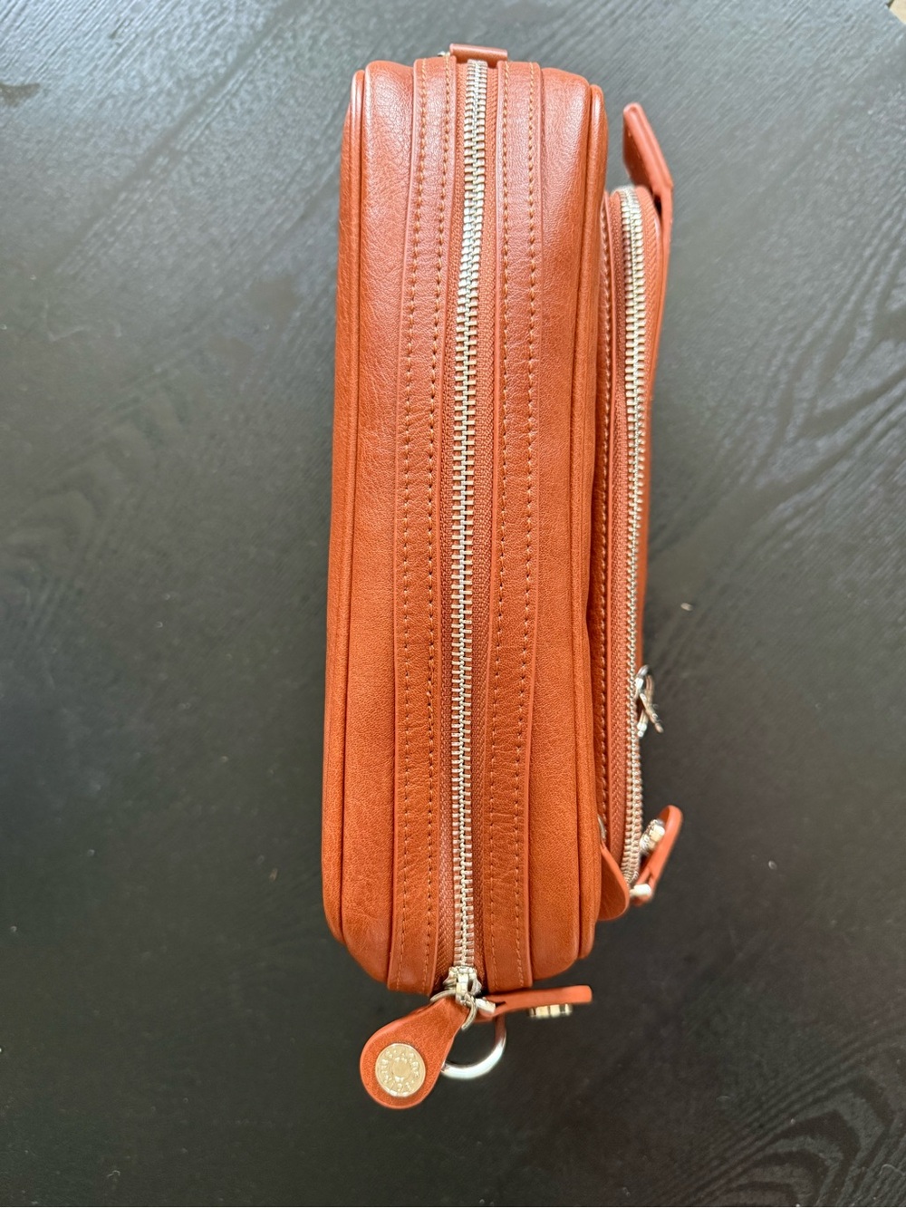 Acne orange leather interior with silver zipper hardware - Picture 10 of 11